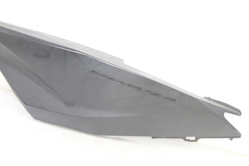 photo de FLANC ARRIERE GAUCHE HONDA FORZA 125 (2021 - 2025)