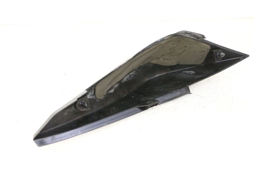 photo de FLANC ARRIERE GAUCHE YAMAHA FZ6 FAZER S2 600 (2007 - 2011)