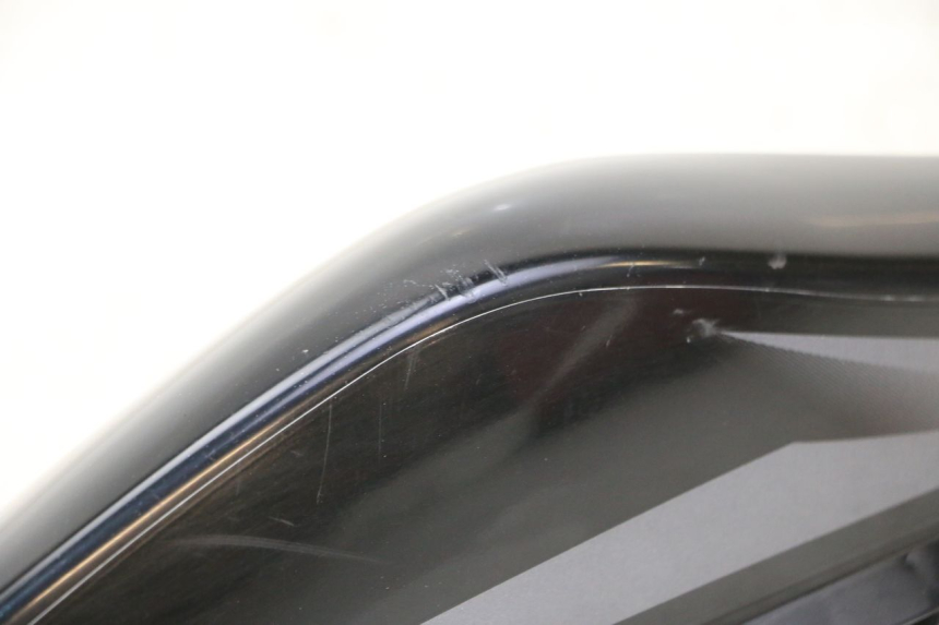 photo de FLANC ARRIERE GAUCHE YAMAHA FZ6 FAZER S2 600 (2007 - 2011)