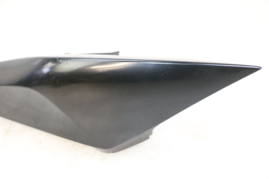 photo de FLANC ARRIERE GAUCHE YAMAHA FZ6 FAZER S2 600 (2007 - 2011)