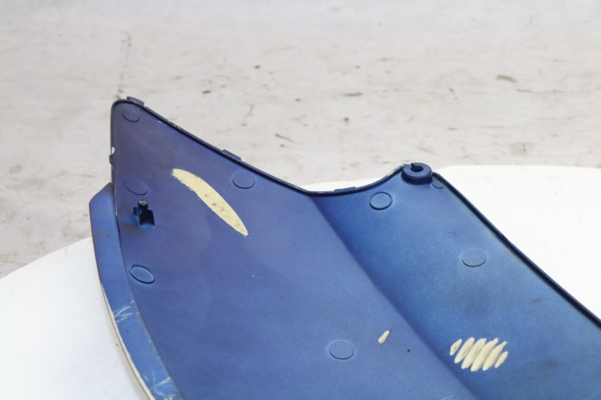 photo de FLANC ARRIERE GAUCHE KYMCO GRAND DINK 125 (2008 - 2014) - Gros plan technique