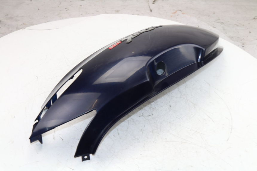 photo de FLANC ARRIERE GAUCHE KYMCO GRAND DINK 125 (2008 - 2014) - État de surface