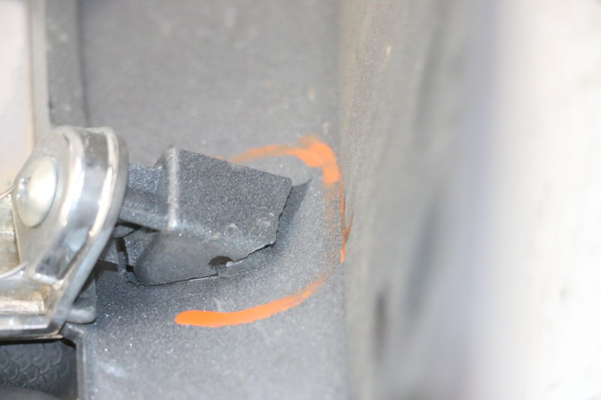 photo de FLANC ARRIERE GAUCHE HONDA SH i 300 (2015 - 2020)
