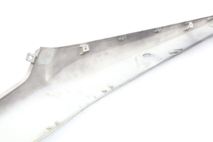 photo de FLANC ARRIERE GAUCHE GILERA NEXUS 125 (2009 - 2013)