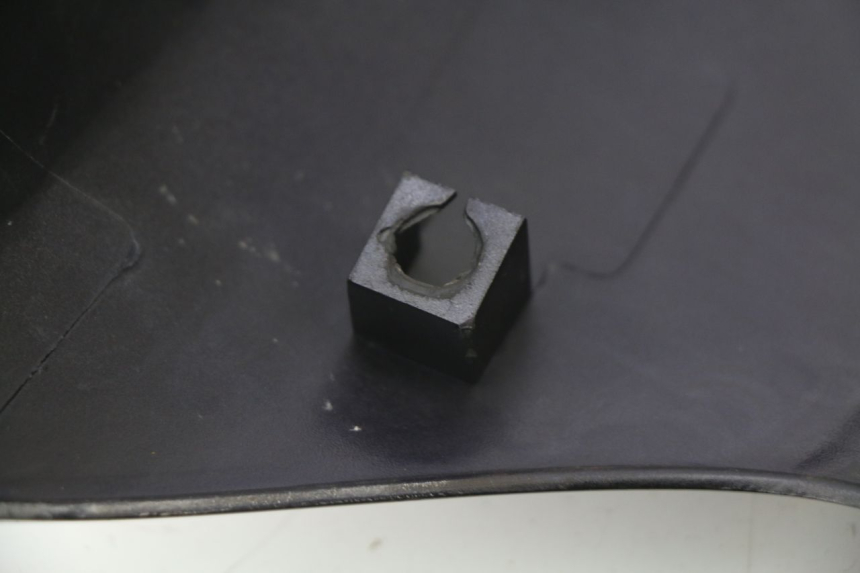 photo de FLANC ARRIERE GAUCHE MBK OVETTO 50 (1998 - 2007)