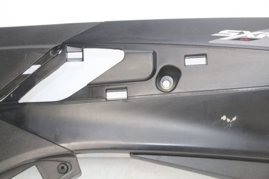 photo de FLANC ARRIERE GAUCHE APRILIA SXR 50 (2021 - 2023)
