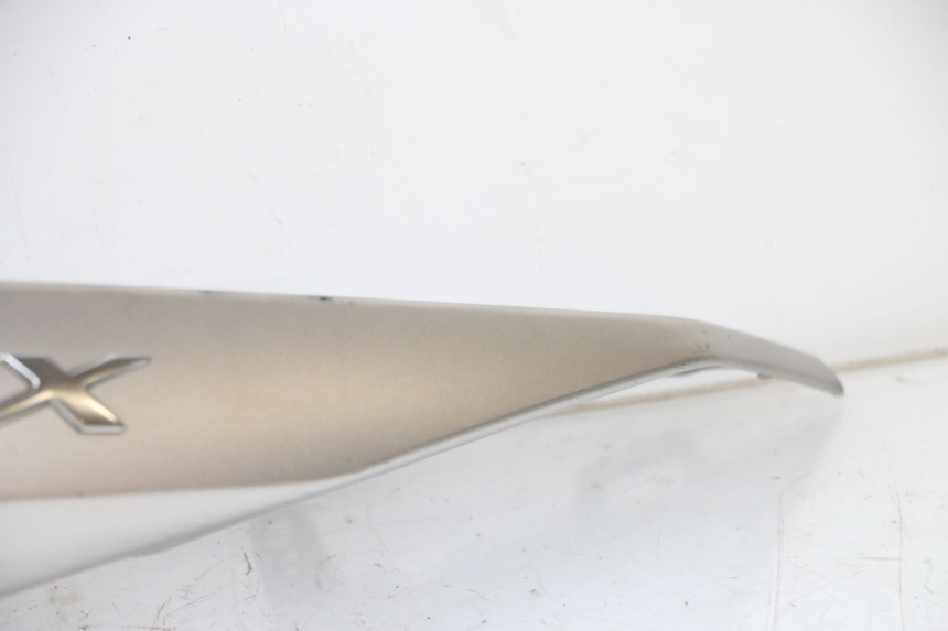 photo de FLANC ARRIERE GAUCHE YAMAHA XMAX X-MAX ABS 125 (2017 - 2020)