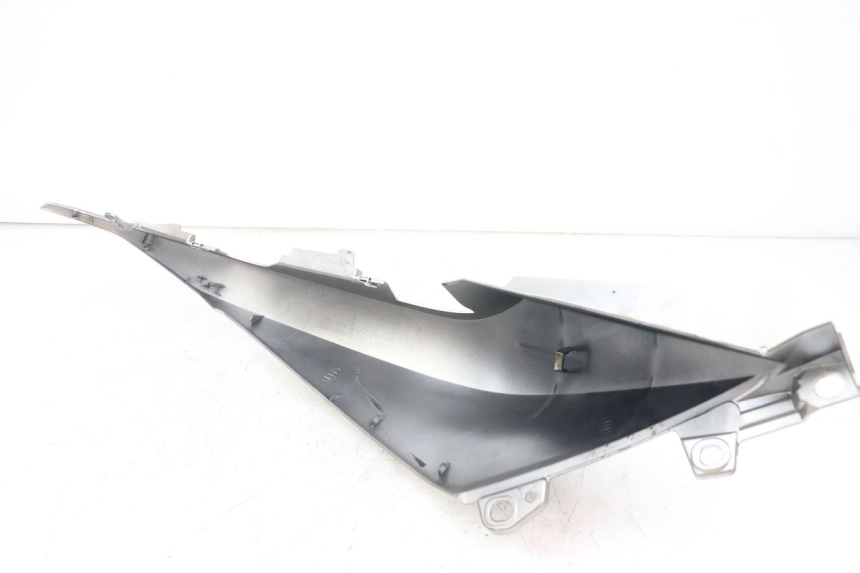 photo de FLANC ARRIERE GAUCHE YAMAHA XMAX X-MAX ABS 125 (2017 - 2020)