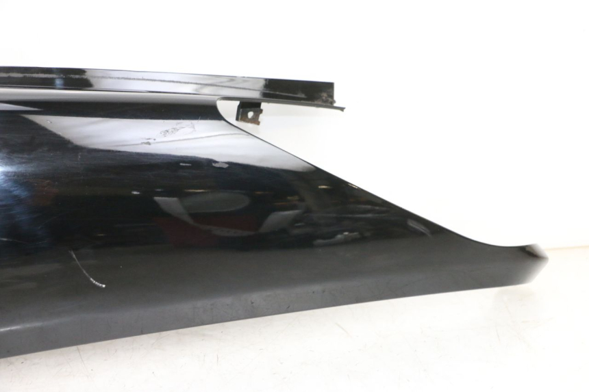 photo de FLANC ARRIERE GAUCHE YAMAHA XMAX X-MAX 125 (2006 - 2009) - Détails caractéristiques