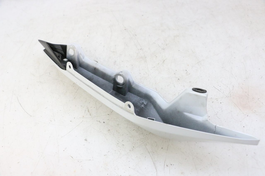 photo de FLANC ARRIERE GAUCHE YAMAHA XJ6 ABS 600 (2008 - 2016)