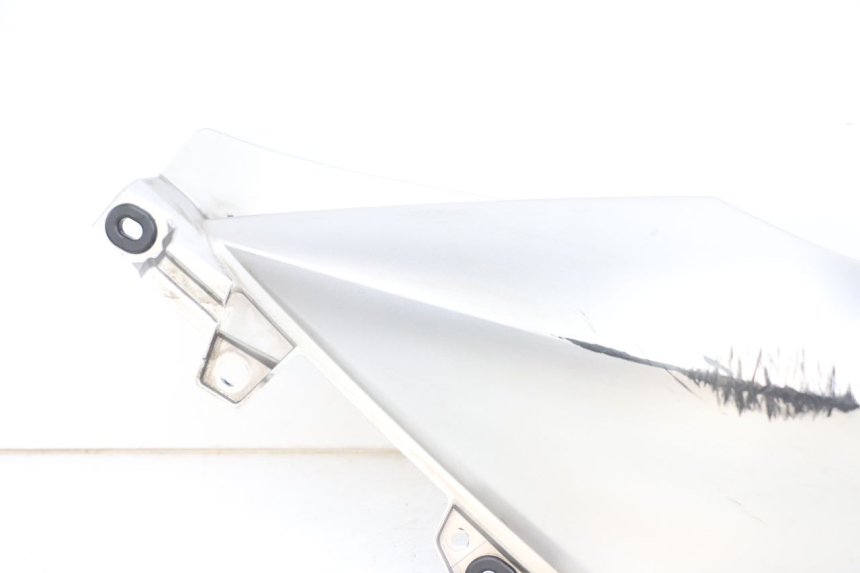 photo de FLANC ARRIERE GAUCHE YAMAHA XMAX X-MAX ABS 125 (2017 - 2020)