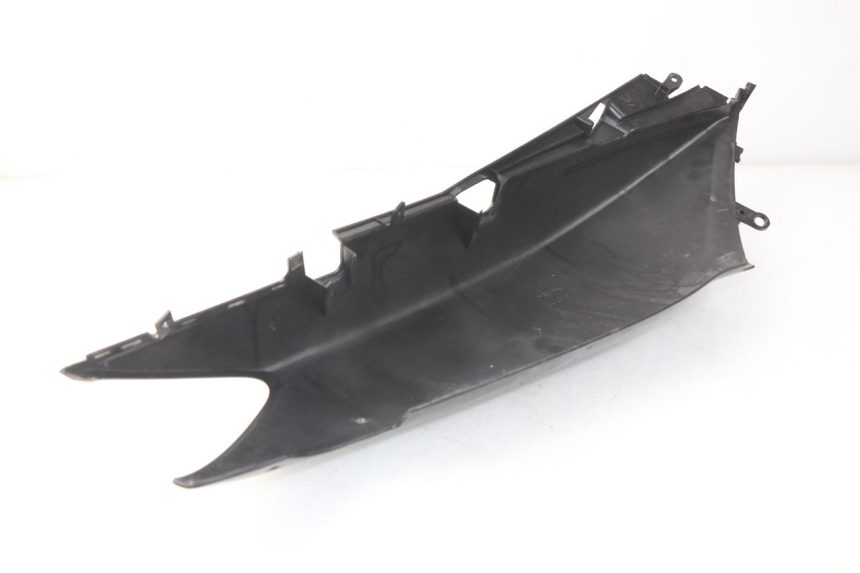 photo de FLANC ARRIERE GAUCHE YAMAHA XP T-MAX TMAX ABS 500 (2004 - 2007)