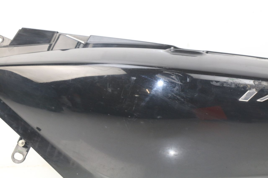 photo de FLANC ARRIERE GAUCHE YAMAHA XP T-MAX TMAX ABS 500 (2004 - 2007)