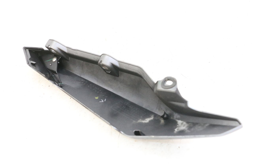 photo de FLANC ARRIERE GAUCHE YAMAHA XJ6 ABS 600 (2008 - 2016)