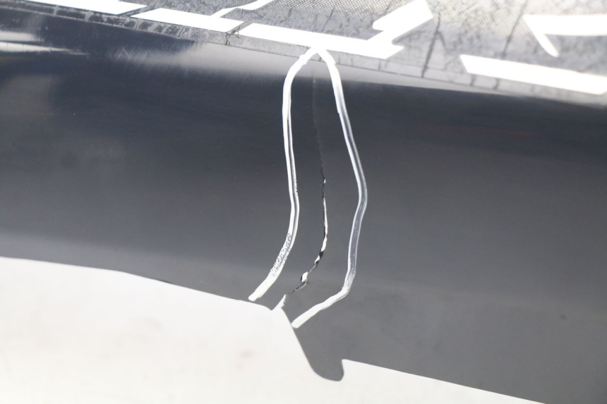 photo de FLANC ARRIERE GAUCHE KAWASAKI ZZR 600 (1995 - 2004)