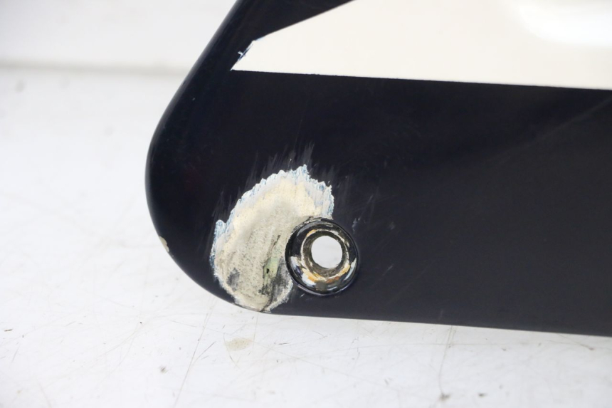 photo de FLANC LATERAL AVANT DROIT HONDA CBR RR FIREBLADE 900 (1992 - 1994)