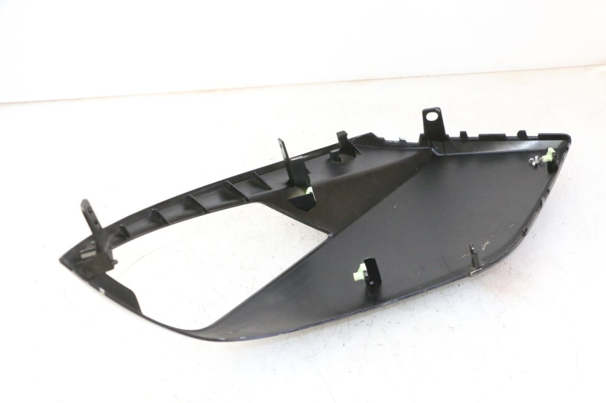 photo de FLANC LATERAL AVANT DROIT PEUGEOT CITYSTAR 50 (2013 - 2017)