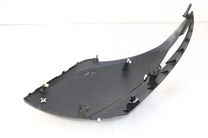 photo de FLANC LATERAL AVANT DROIT PEUGEOT CITYSTAR 50 (2013 - 2017)