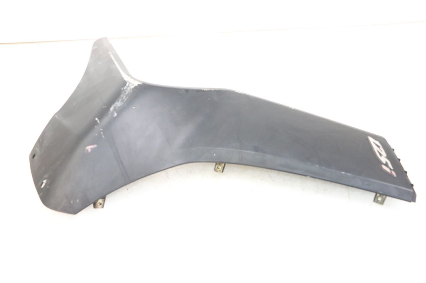 photo de FLANC LATERAL AVANT DROIT KYMCO DINK STREET 125 (2009 - 2014) - État de surface