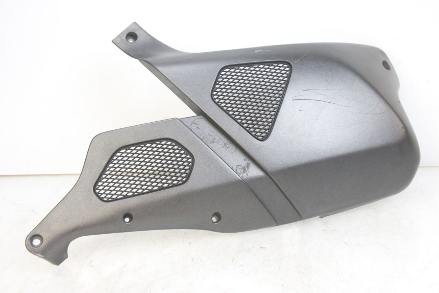 photo de FLANC LATERAL AVANT DROIT GILERA DNA 50 (2000 - 2007)