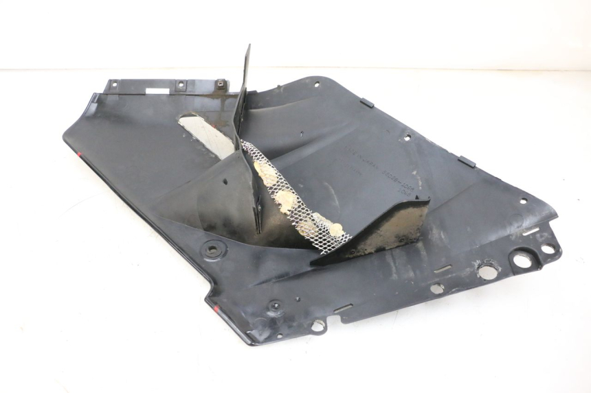 photo de FLANC LATERAL AVANT DROIT KAWASAKI GPZ RX 1000 (1986 - 1988) - Points de fixation