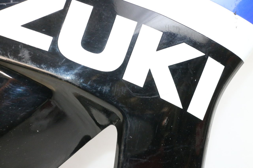 photo de FLANC LATERAL AVANT DROIT SUZUKI GSXR GSX-R 1000 (2003 - 2004) - Zoom état d’usage