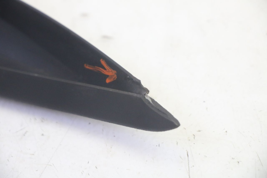 photo de FLANC LATERAL AVANT DROIT PIAGGIO MP3 HPE 350 (2018 - 2020) - Gros plan technique