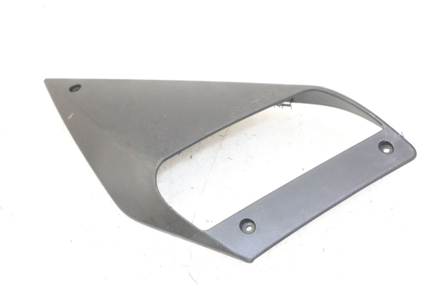 photo de FLANC LATERAL AVANT DROIT GILERA NEXUS 125 (2009 - 2013)