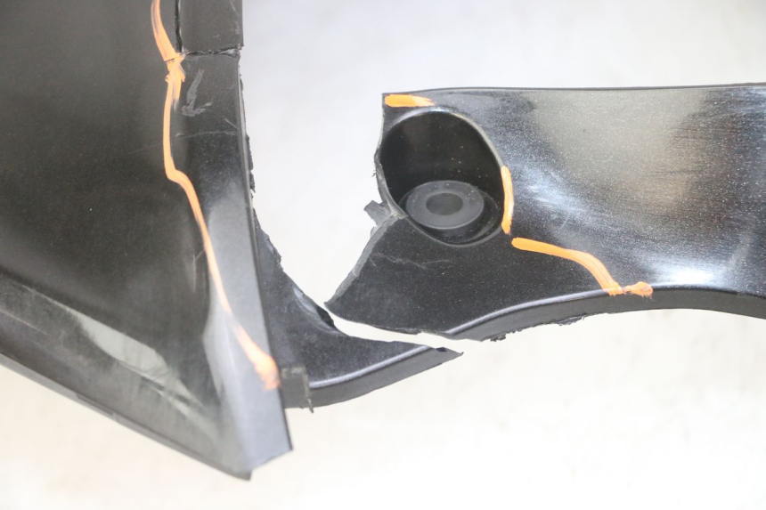 photo de FLANC LATERAL AVANT DROIT HONDA NTV DEAUVILLE ABS 700 (2007 - 2016)