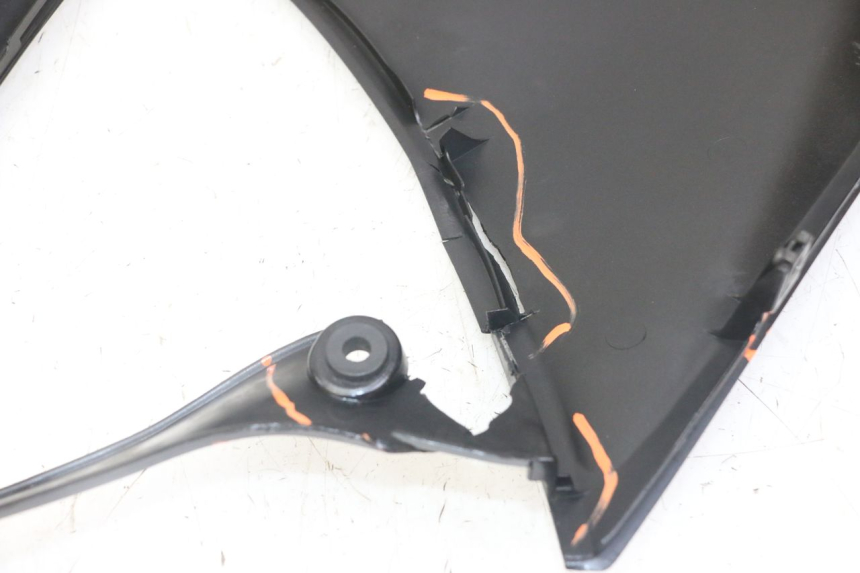 photo de FLANC LATERAL AVANT DROIT HONDA NTV DEAUVILLE ABS 700 (2007 - 2016)