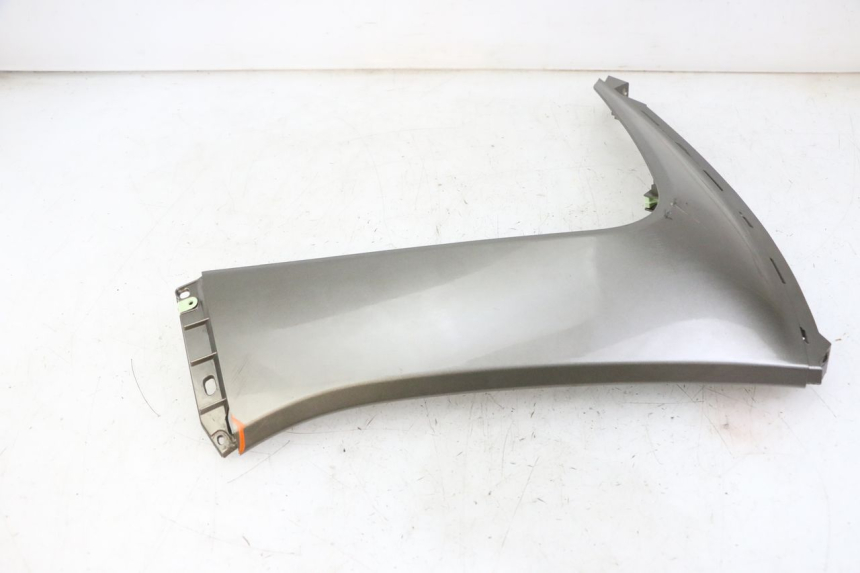 photo de FLANC LATERAL AVANT DROIT PEUGEOT SATELIS 125 (2013 - 2018)