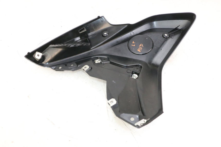 photo de FLANC LATERAL AVANT DROIT BMW R GS 1250 (2021 - 2024) - Gros plan technique