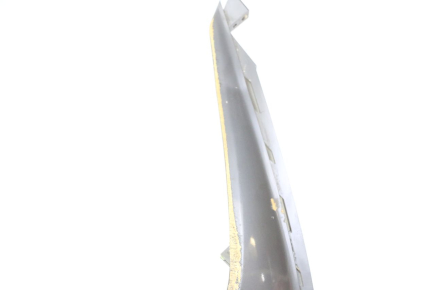 photo de FLANC LATERAL AVANT DROIT PEUGEOT SATELIS 125 (2013 - 2018)