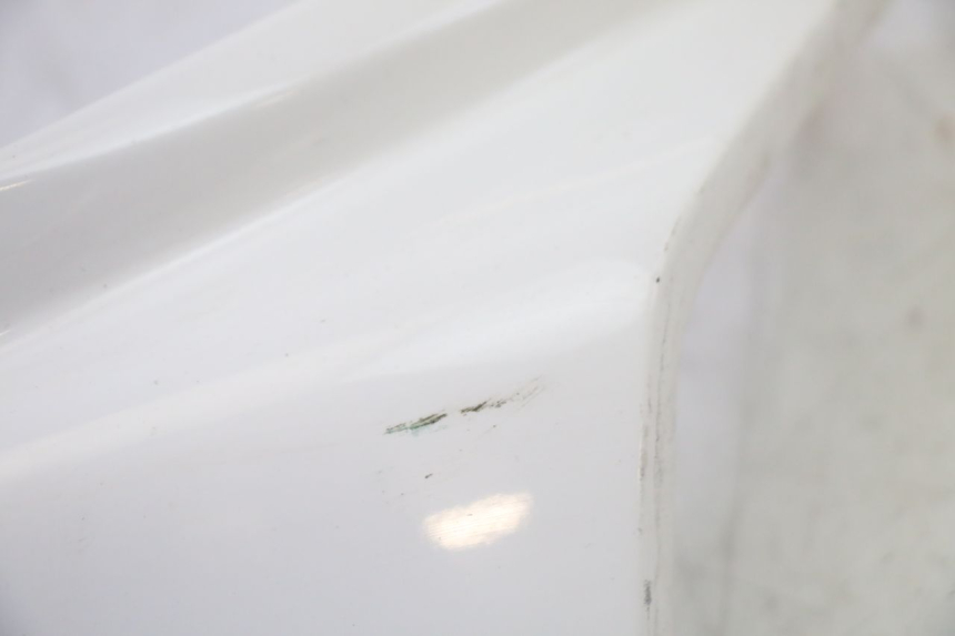 photo de FLANC LATERAL AVANT DROIT PEUGEOT SATELIS 125 (2010 - 2012)