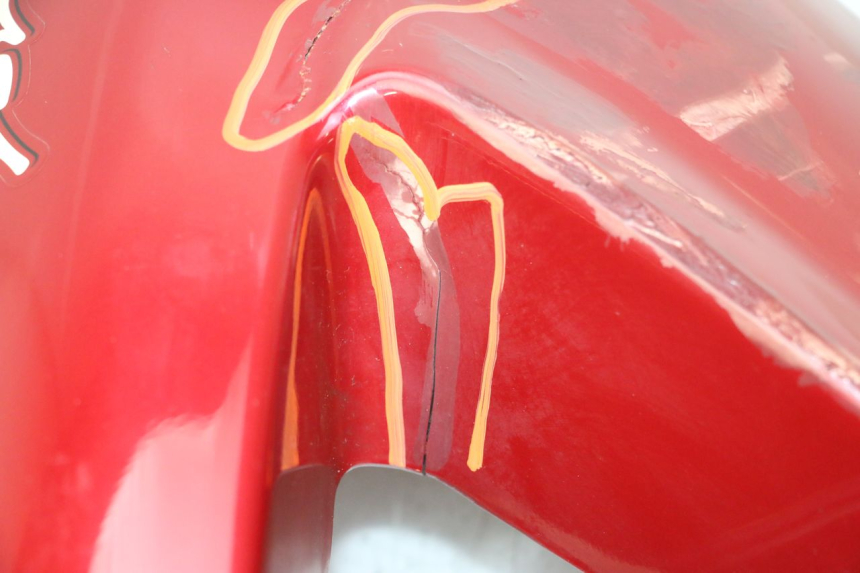 photo de FLANC LATERAL AVANT DROIT TRIUMPH SPRINT 900 (1995 - 1998)