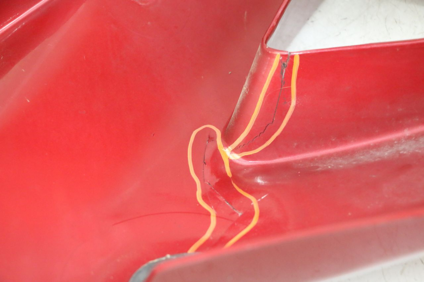 photo de FLANC LATERAL AVANT DROIT TRIUMPH SPRINT 900 (1995 - 1998)