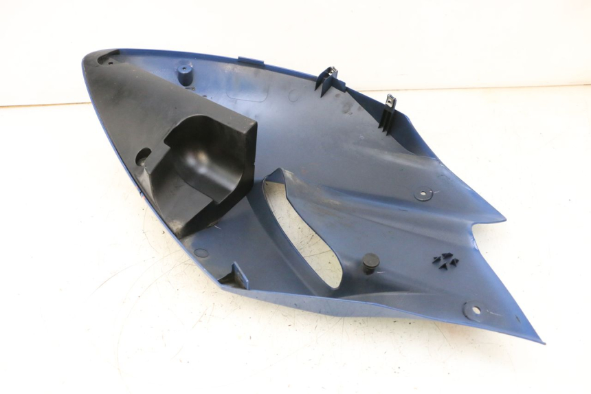 photo de FLANC LATERAL AVANT DROIT YAMAHA TDM ABS 900 (2002 - 2014) - Gros plan technique