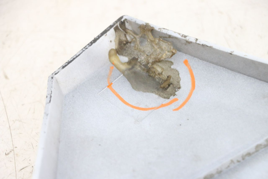 photo de FLANC LATERAL AVANT DROIT KSR TR SM 50 (2015 - 2018) - Gros plan technique