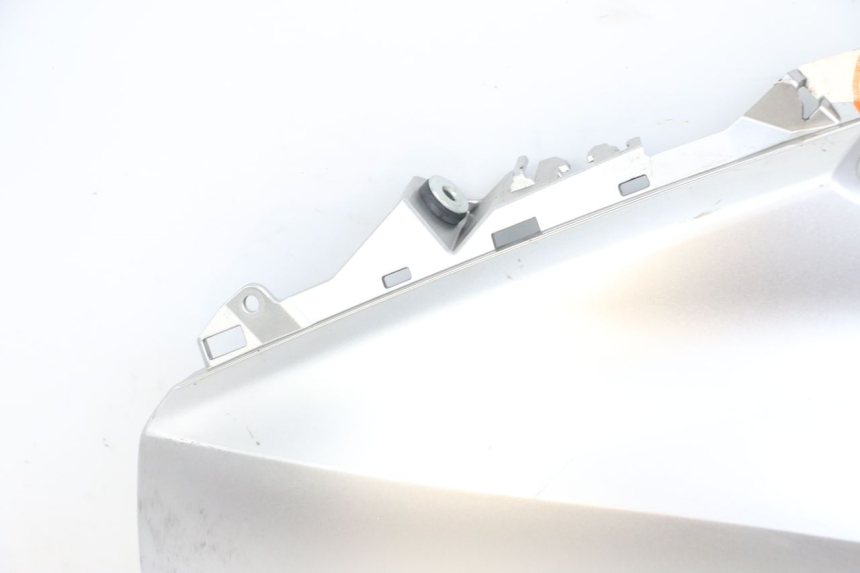 photo de FLANC LATERAL AVANT DROIT YAMAHA XMAX X-MAX ABS 125 (2017 - 2020)