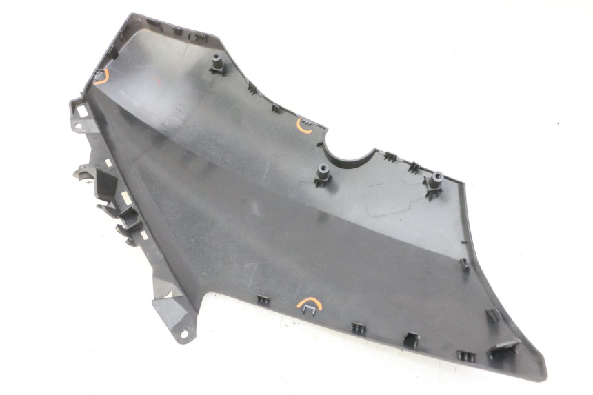 photo de FLANC LATERAL AVANT DROIT YAMAHA XMAX X-MAX 125 (2021 - 2025)