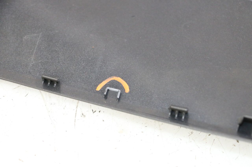 photo de FLANC LATERAL AVANT DROIT YAMAHA XMAX X-MAX 125 (2021 - 2025)