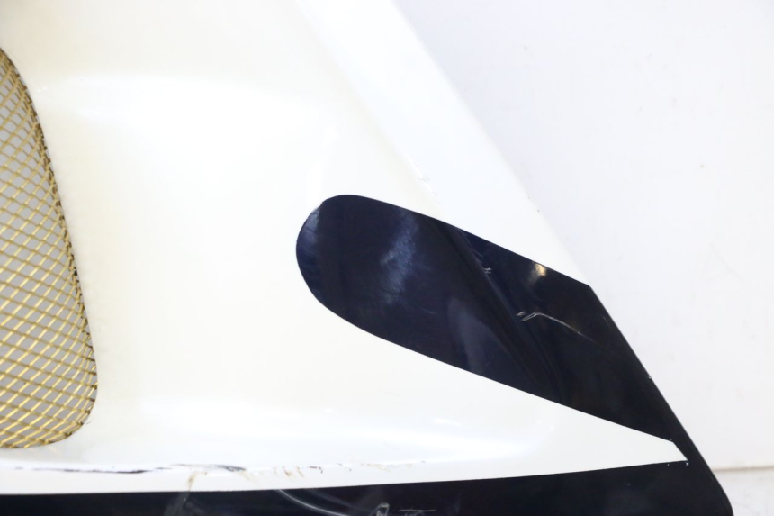 photo de FLANC LATERAL AVANT GAUCHE HONDA CBR RR FIREBLADE 900 (1992 - 1994)