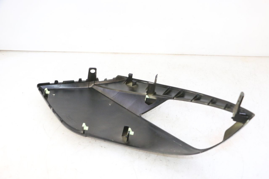 photo de FLANC LATERAL AVANT GAUCHE PEUGEOT CITYSTAR 50 (2013 - 2017)