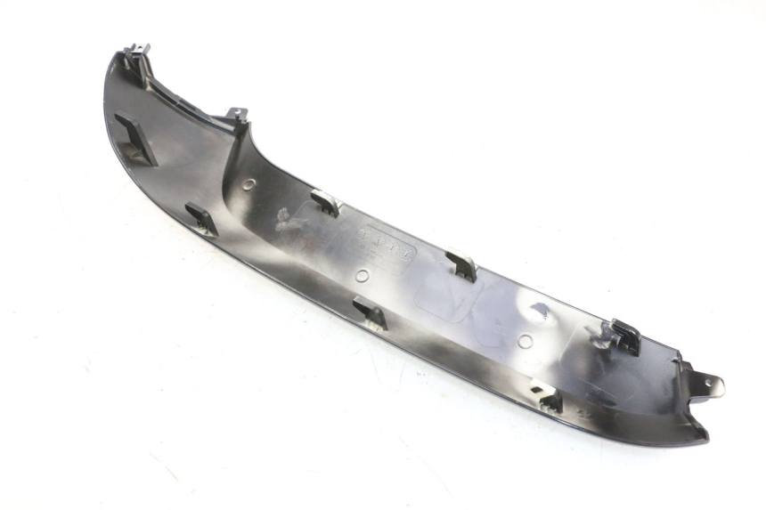 photo de FLANC LATERAL AVANT GAUCHE SEGWAY NINEBOT E125S 1 (2022 - 2026) - Gros plan technique