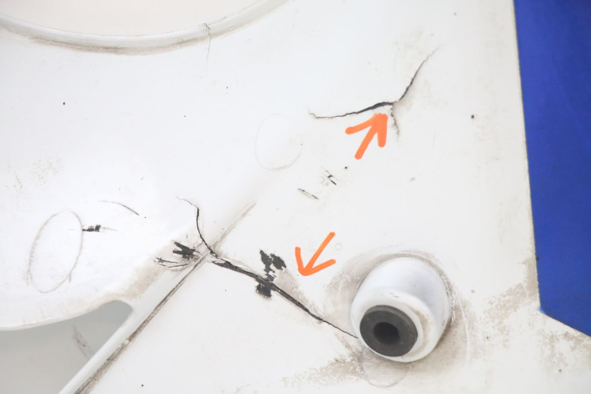 photo de FLANC LATERAL AVANT GAUCHE SUZUKI GSX F GSXF 650 (2007 - 2015)