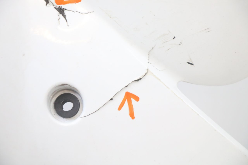 photo de FLANC LATERAL AVANT GAUCHE SUZUKI GSX F GSXF 650 (2007 - 2015)