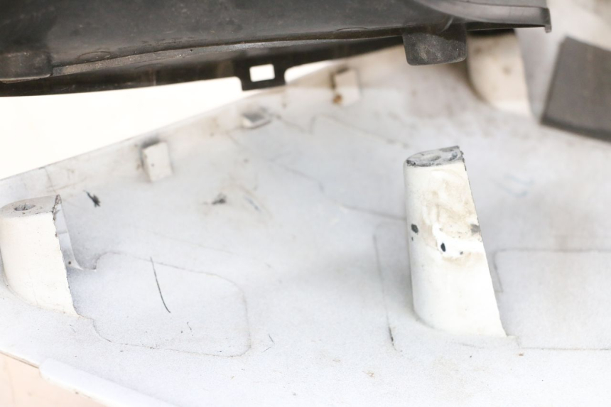 photo de FLANC LATERAL AVANT GAUCHE SUZUKI GSXR GSX-R 1000 (2003 - 2004) - Zoom état d’usage