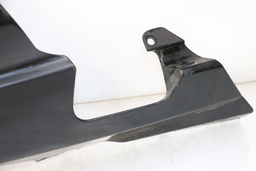 photo de FLANC LATERAL AVANT GAUCHE SUZUKI GSXR GSX-R 1000 (2003 - 2004) - Points de fixation