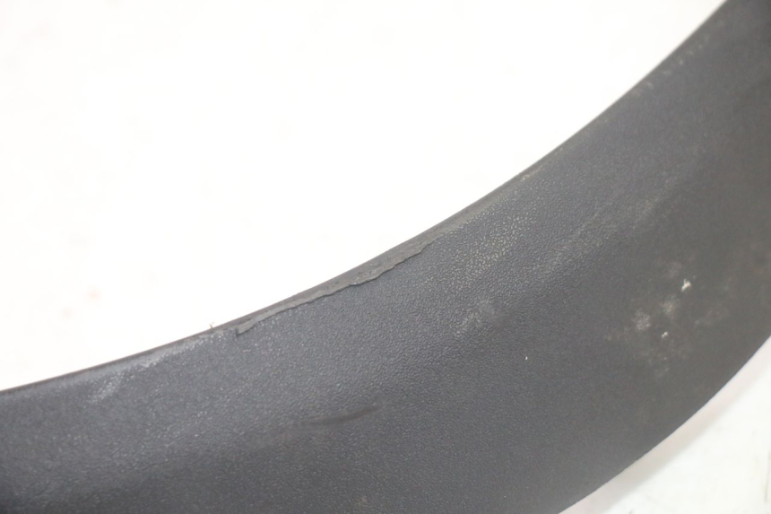 photo de FLANC LATERAL AVANT GAUCHE PIAGGIO MP3 HPE 350 (2018 - 2020) - Détail de la pièce