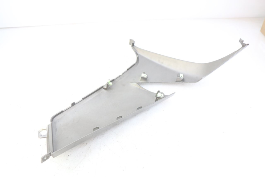 photo de FLANC LATERAL AVANT GAUCHE PEUGEOT CITYSTAR 125 (2011 - 2017)